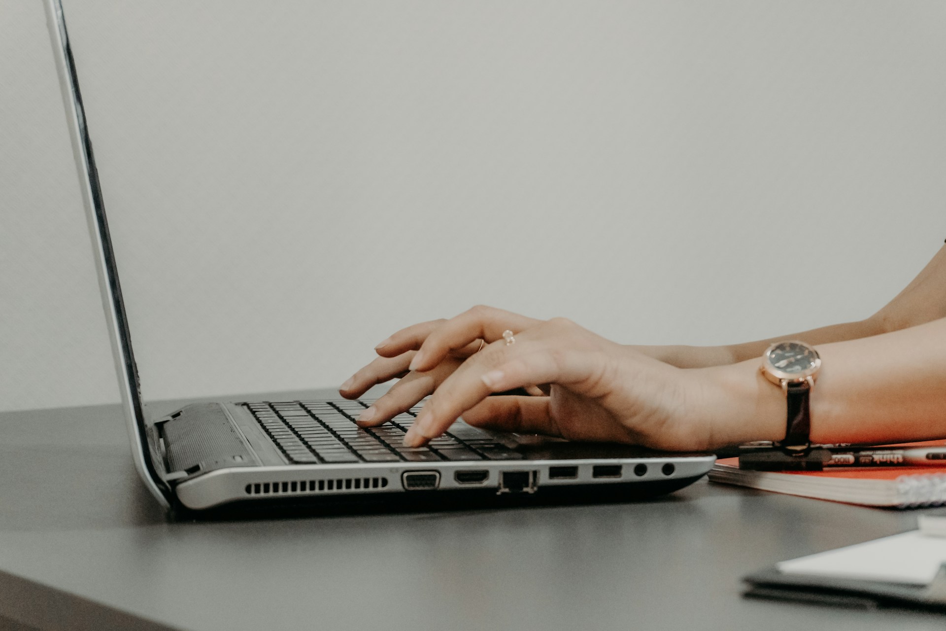 Why Your Website Gets Traffic but No Leads